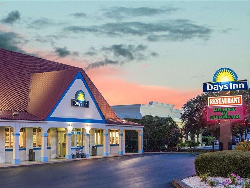 Days Inn By Wyndham Wilmington / University Eksteriør bilde