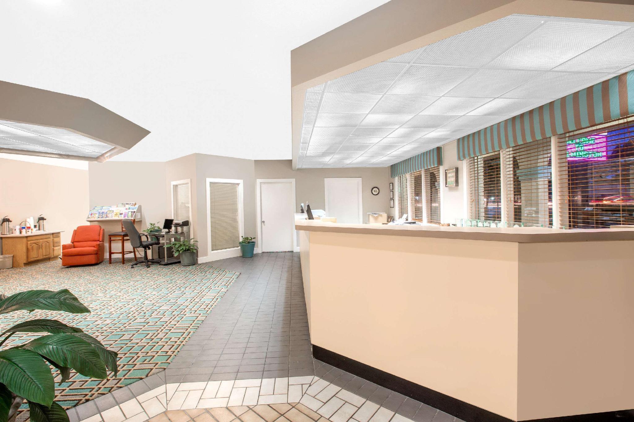 Days Inn By Wyndham Wilmington / University Eksteriør bilde